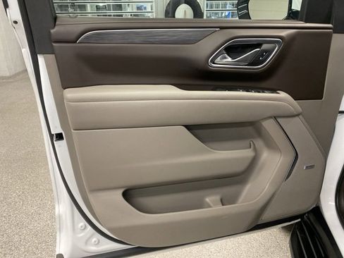 Certified 2024 GMC Yukon XL SLT image 30