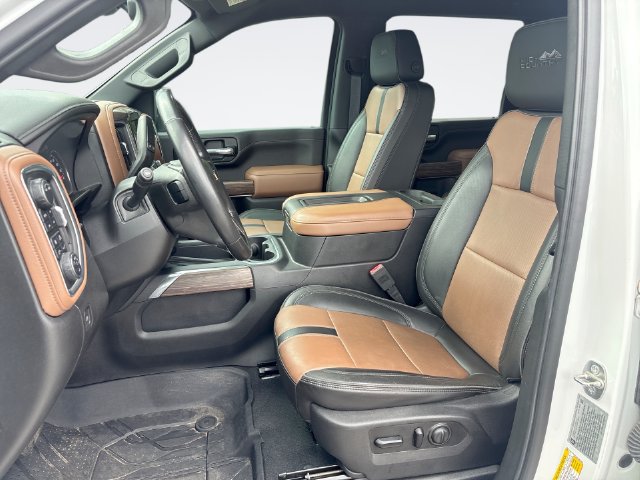 Used 2020 Chevrolet Silverado 2500 High Country w/ Technology Package AWD/4WD image 11