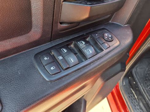 Used 2014 RAM 1500 Express AWD/4WD image 11