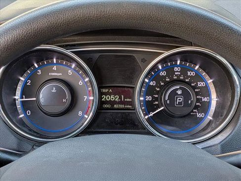 Used 2014 Hyundai Sonata GLS image 11