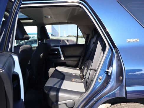 Used 2019 Toyota 4Runner SR5 Premium AWD/4WD image 32
