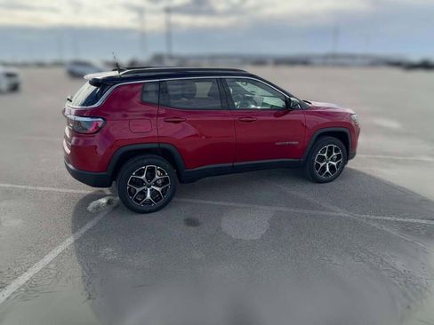 New 2026 Jeep Compass Limited image 13