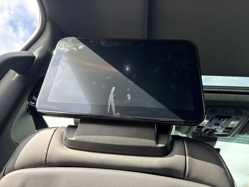 Used 2026 GMC Yukon Denali Ultimate w/ LPO, Floor Liner Package image 30