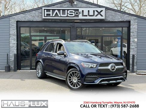 Used 2021 Mercedes-Benz GLE 350 4MATIC w/ AMG Line Exterior image 1