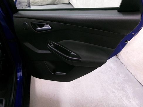 Used 2015 Ford Focus Titanium image 28