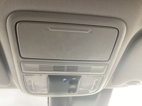 Used 2018 Honda Odyssey EX image 31