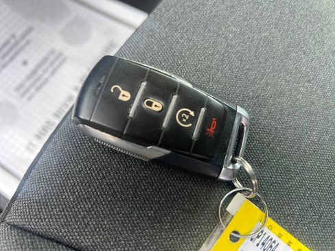 Used 2023 RAM 1500 Big Horn image 28