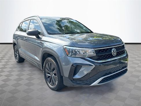 Used 2022 Volkswagen Taos S image 4