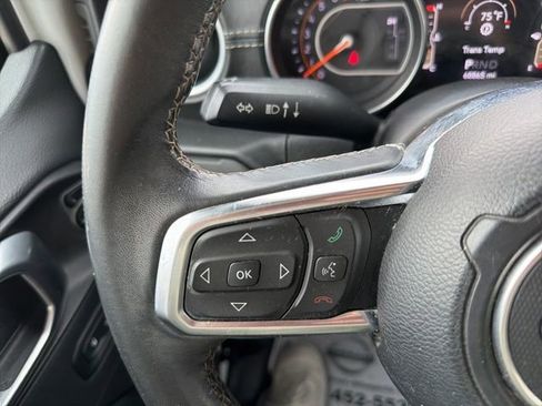 Used 2018 Jeep Wrangler Unlimited Sahara AWD/4WD image 18