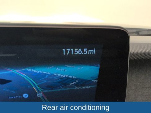 Used 2025 Ford Expedition Active image 31