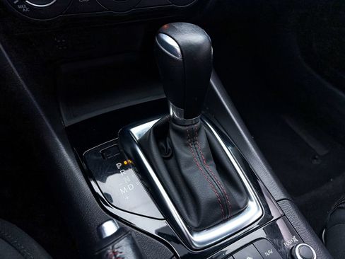 Used 2016 MAZDA MAZDA3 i Touring FWD image 22