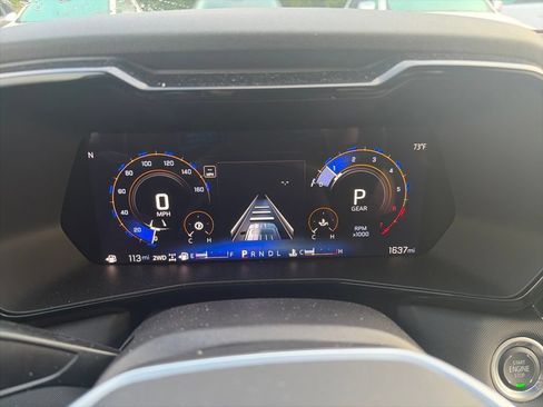 Used 2024 Chevrolet Colorado Z71 w/ Z71 Convenience Package 2 AWD/4WD image 25
