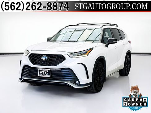 Used 2024 Toyota Highlander XSE image 1