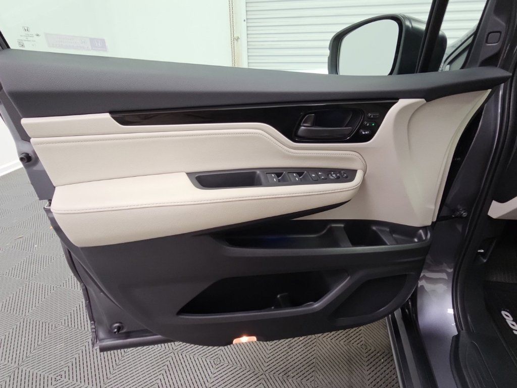 New 2026 Honda Odyssey Touring image 31