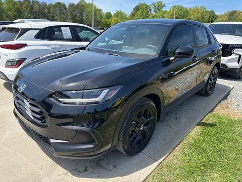 Used 2025 Honda HR-V Sport image 1
