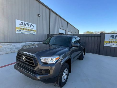 Used 2023 Toyota Tacoma SR image 6