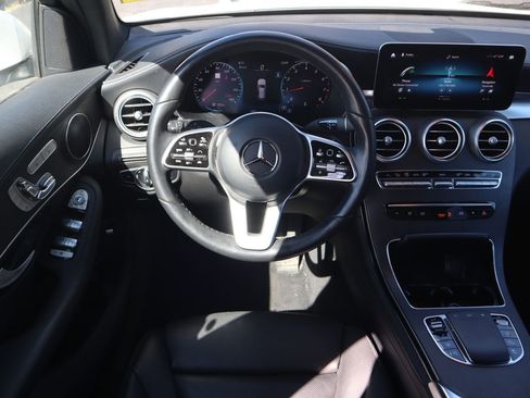 Certified 2022 Mercedes-Benz GLC 300 4MATIC image 11