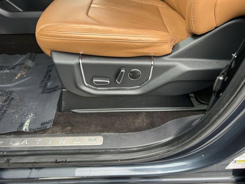 Used 2023 Ford Expedition Max Platinum image 14