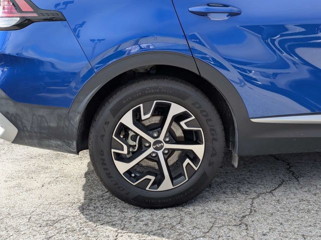 Used 2023 Kia Sportage EX FWD image 11