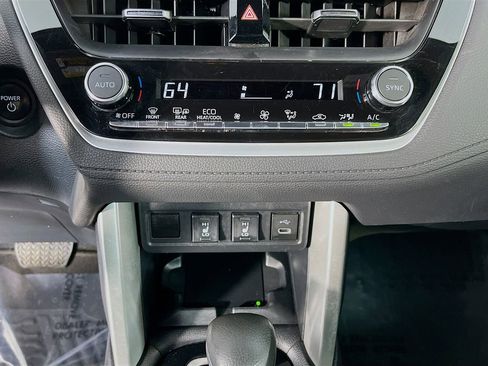 Used 2024 Toyota Corolla Cross AWD Hybrid w/ Convenience Package image 22