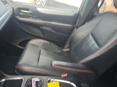 Used 2019 Dodge Grand Caravan GT FWD image 5