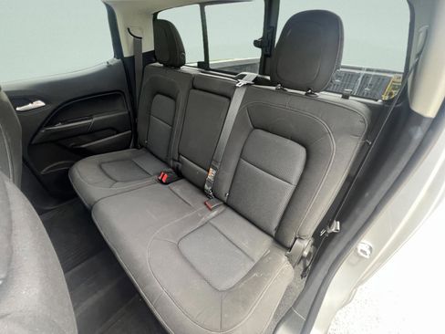 Used 2020 Chevrolet Colorado LT w/ LPO, Premium Interior Package AWD/4WD image 10
