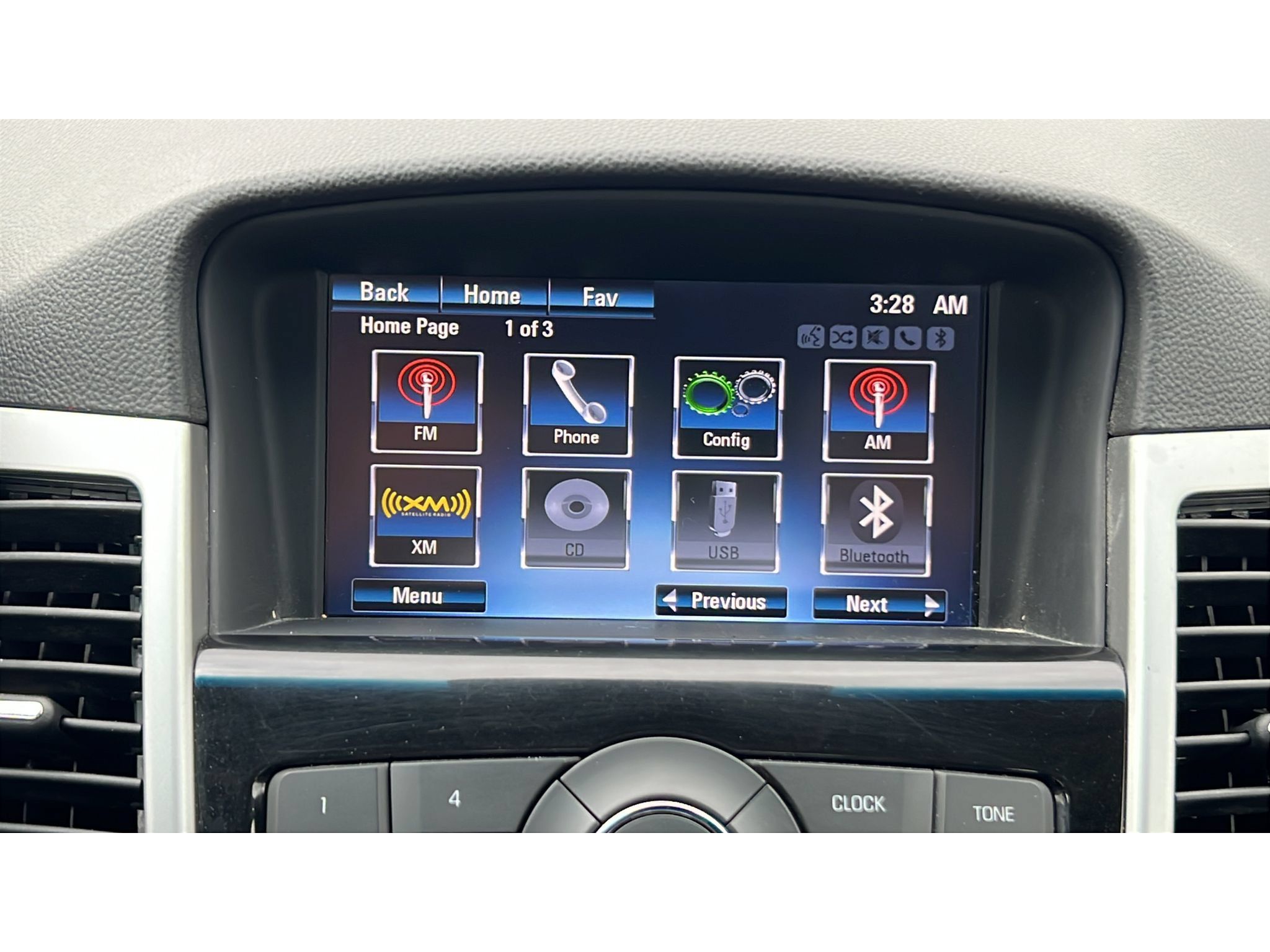 Used 2015 Chevrolet Cruze LT FWD image 18