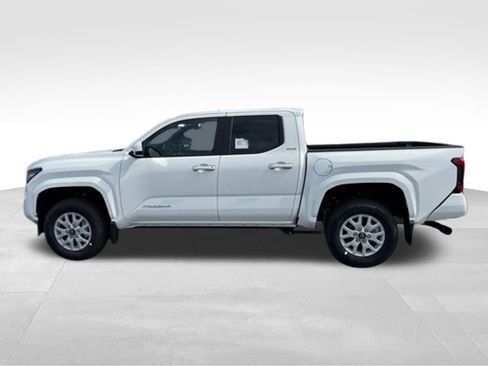 New 2026 Toyota Tacoma SR5 AWD/4WD image 2
