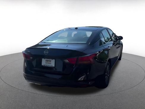 Used 2025 Nissan Altima 2.5 SV FWD image 14