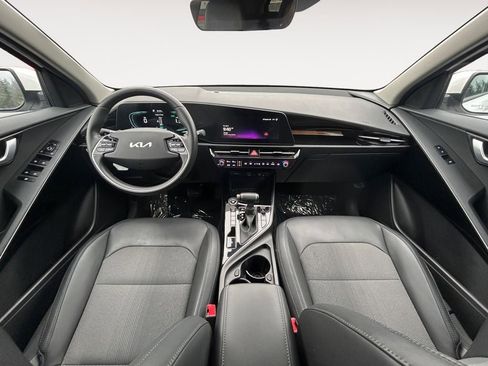 Used 2023 Kia Niro EX image 13