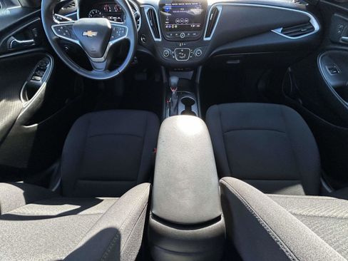 Used 2022 Chevrolet Malibu RS image 12