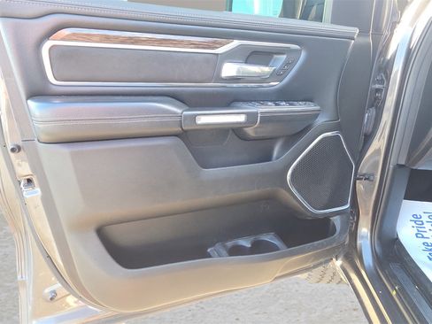Used 2019 RAM 1500 Laramie image 30