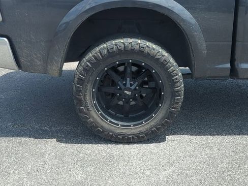 Used 2018 RAM 1500 Laramie w/ Convenience Group AWD/4WD image 19