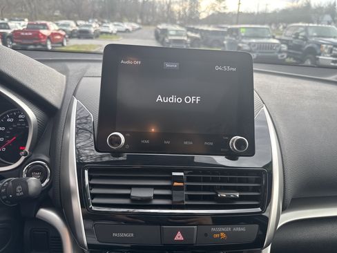 Used 2023 Mitsubishi Eclipse Cross SE image 25