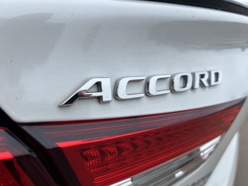 Used 2021 Honda Accord Sport image 8