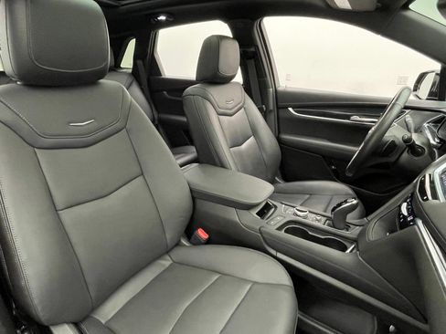 Used 2023 Cadillac XT5 Premium Luxury FWD image 37
