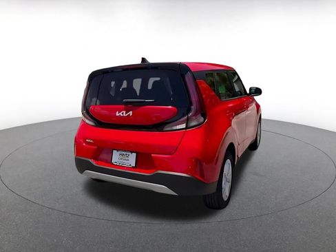Used 2025 Kia Soul LX w/ LX Technology Package FWD image 15