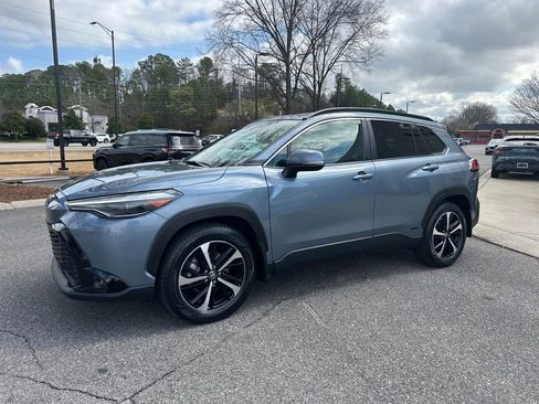 Used 2024 Toyota Corolla Cross XSE w/ Convenience Package image 5