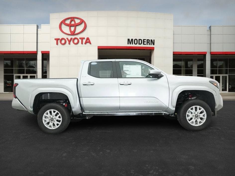 New 2025 Toyota Tacoma SR5 AWD/4WD image 10