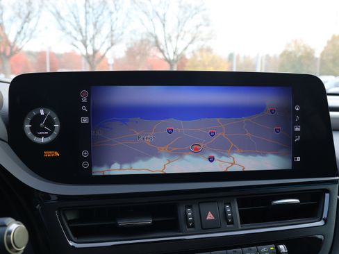 Certified 2022 Lexus ES 300h F Sport image 22