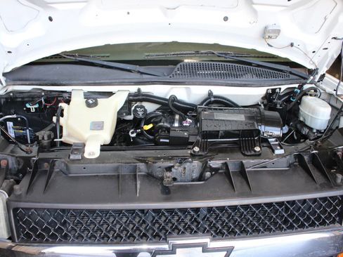 Used 2011 Chevrolet Express 3500 LT w/ LT Preferred Equipment Group image 29