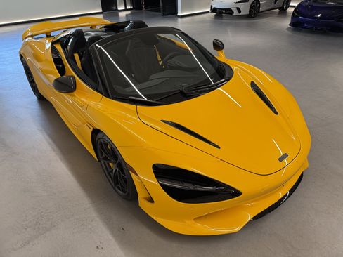 New 2027 McLaren 750S Spider RWD image 9