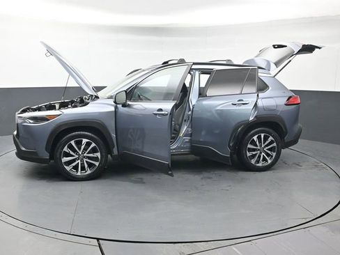 Certified 2023 Toyota Corolla Cross XLE image 52