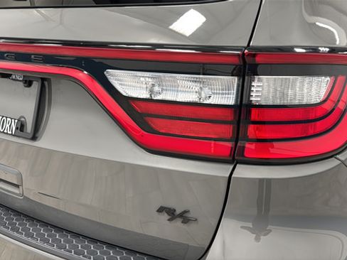 Used 2022 Dodge Durango R/T w/ Blacktop Package AWD/4WD image 39