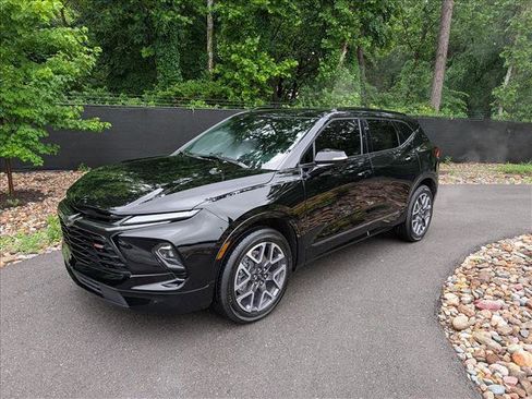 Used 2023 Chevrolet Blazer RS w/ Driver Confidence II Package AWD/4WD image 1