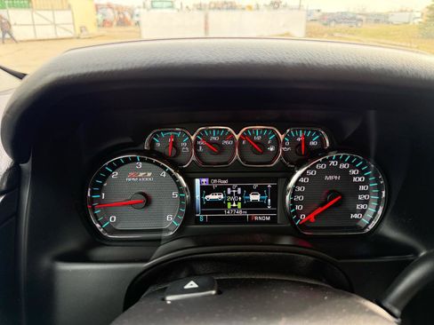 Used 2016 Chevrolet Suburban LT AWD/4WD image 44
