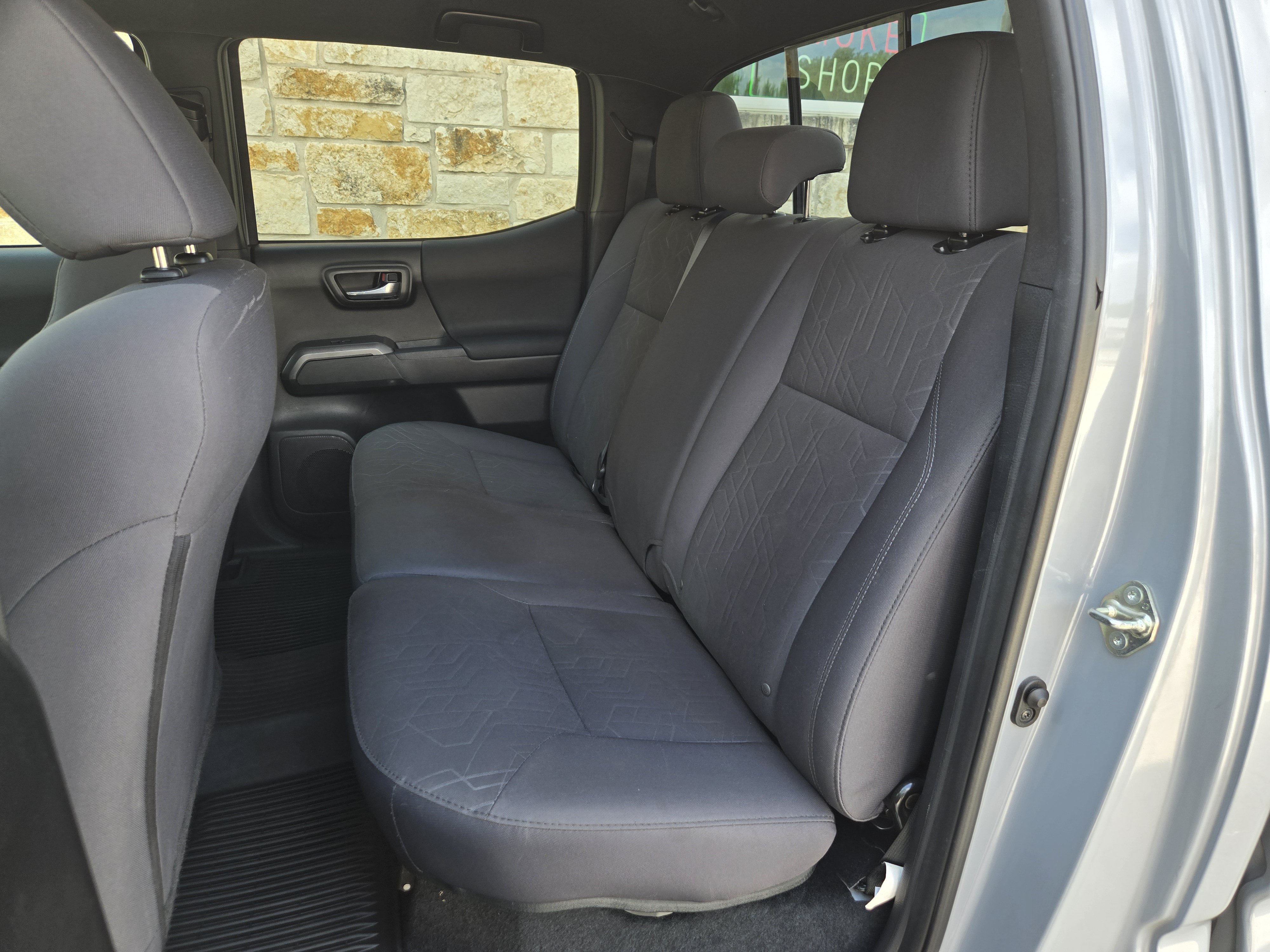 Used 2019 Toyota Tacoma TRD Off-Road AWD/4WD image 7