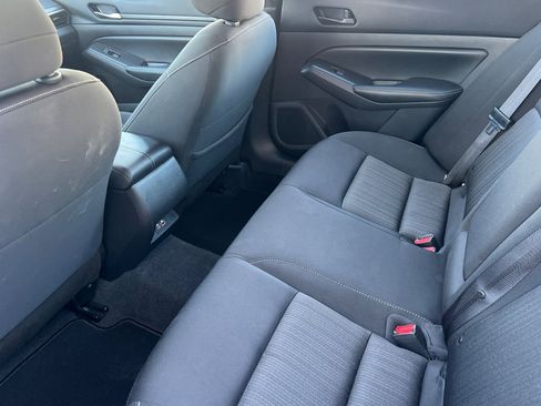 Used 2024 Nissan Altima 2.5 SV image 13