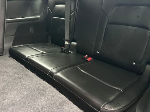 Used 2025 Nissan Pathfinder SL w/ Cargo Package image 16