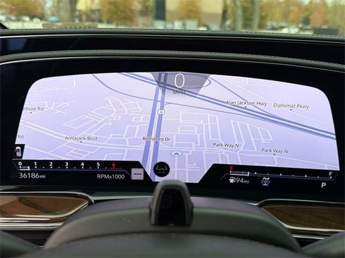 Certified 2024 Cadillac Escalade Sport Platinum w/ LPO, ONYX Package image 28